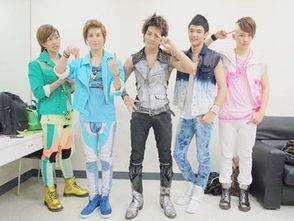 5人照片,共绘人生画卷”